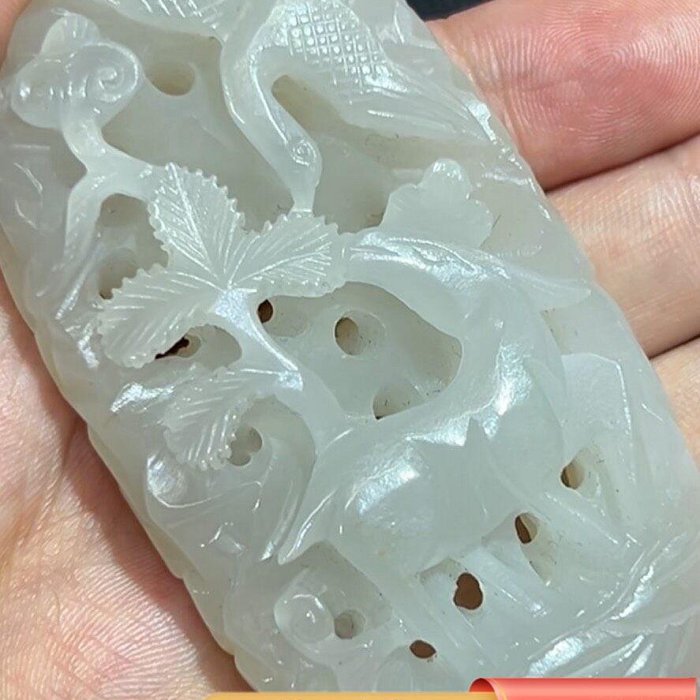 和田玉鶴鹿同春鏤雕件