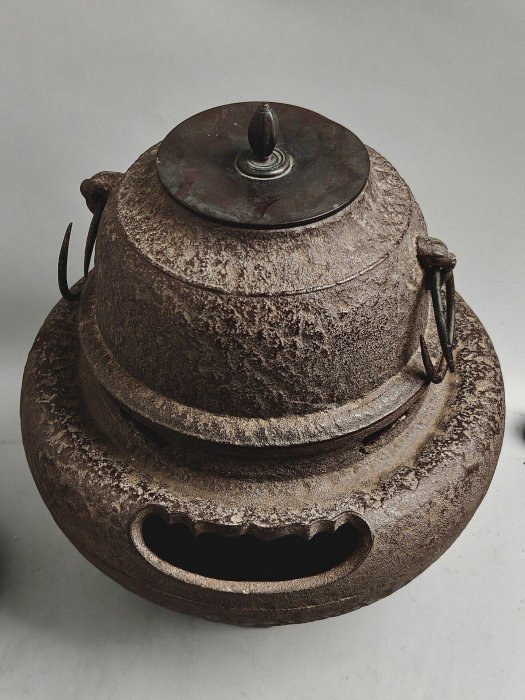 明治時期鬼面風爐整體鐵釜中古茶具砂鐵質百年茶道具鬼面風爐銅錫鍍鉻