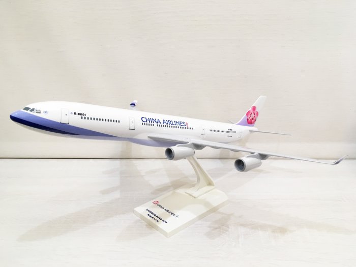 CI 中華航空 Planetags A340-300 藤色 CI 中華航空 Planetags A340-300 藤色 2025年最新】エアバスA340