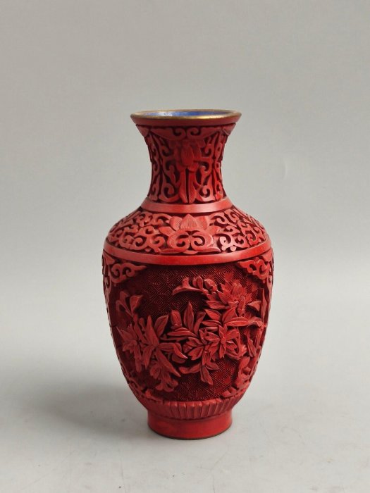 嚴選口創匯時期中古剔紅花瓶，百年非遺銅胎雕漆工藝，四季花卉紋詳臻