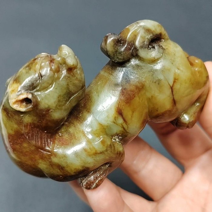 嚴選戰漢時期和闐玉製老玉貔貅，典藏招財進寶吉祥好物55.5x89.6x35.7mm