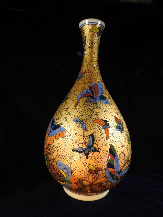 台湾有名陶器　台華窯　Taiwan pottery 花瓶 Tai-Hwa Pottery The “National Palace Museum of Yingge