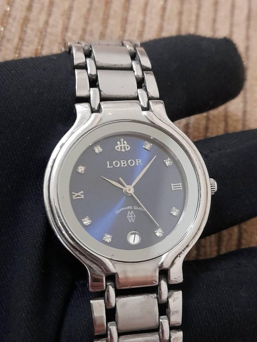 Lobor 正版高級感 皇家藍錶盤 藍寶石水晶玻璃 日期顯示 日本水銀電池生活防水 可正常使用 中性石英錶 手圍17公分