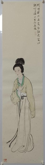 嚴選李衛華仕女寫意水墨精品條幅，粉彩灑金裝裱，尺寸適中推薦收藏