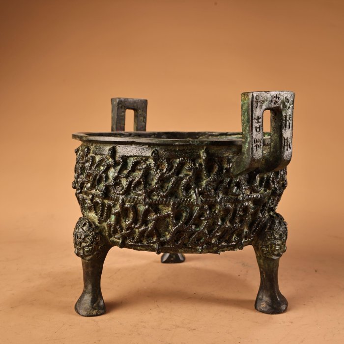 舊藏收青銅器蛇紋圓鼎工藝精湛器形精美重1800克高15厘米寬20厘米