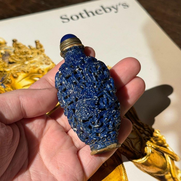 清中期仿青金石龍鳳雕瓷簍空鼻煙壺| Yahoo拍賣