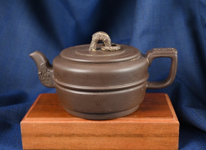 茶壺 玖隆蕭松和挖寶網C》紫砂底款邵沛華紫砂壺茶壺(13533) | Yahoo拍賣