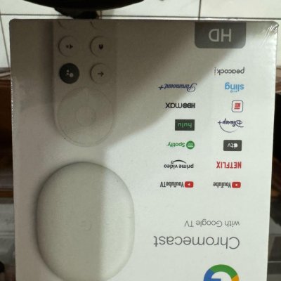 現貨一天內出貨。全新未拆封Google Chromecast 4K / HD 第四代Google
