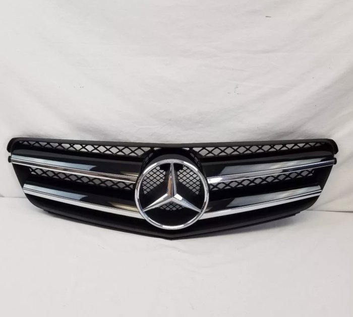 【B&M 原廠精品 】MERCEDES BENZ W204 賓士 正原廠大星 兩柵 水箱罩 C180 C200 C250 C280 C300 C350