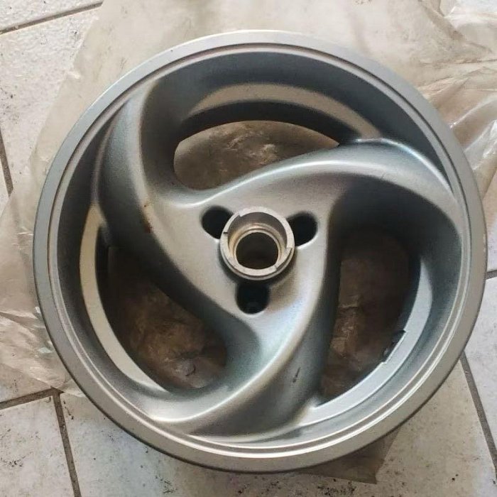 YAMAHA原廠  迎光150前輪鋁圈 3UH-F5168-00-MA （絕版品）