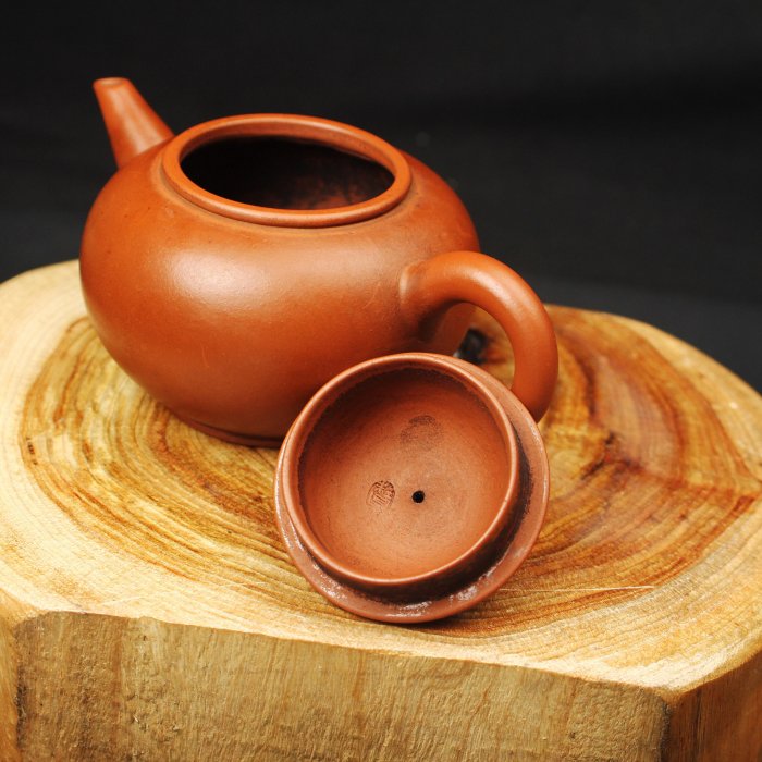 桑園の】紫砂壺中國宜興水平壺泡茶壺包漿皮殼底款蓋款(委託品) Q 4151
