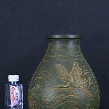 日本老銅花瓶飛鶴紋飾工藝精美〔規格〕高約32cm 12斤〔簡介〕日本銅制