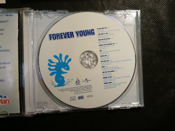 搖滾童話　FOREVER YOUNG　台湾盤 搖滾童話 FOREVER YOUNG 台湾盤 搖滾童話Forever Young CD+VCD