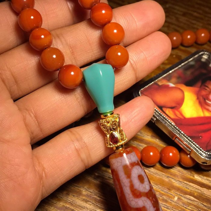特殊龍眼天珠 & 南紅瑪瑙