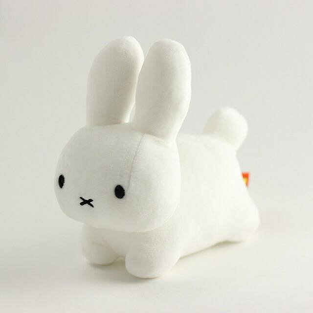 ＊日式雜貨館＊日本限定 米飛兔 MIFFY miffy 米菲趴趴兔絨毛擺飾 米飛兔玩偶 米飛兔S號 15&times;8&times;6cm