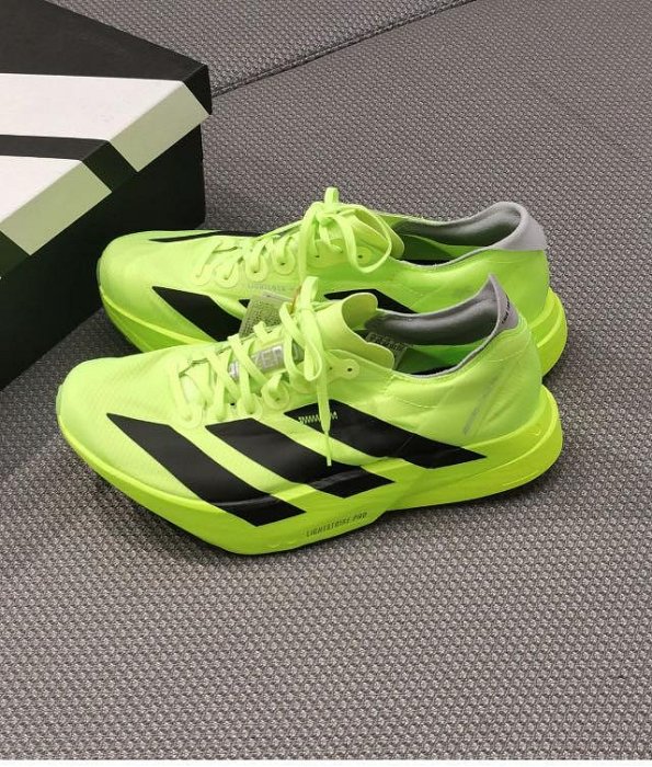 adidas 愛迪達 ADIZERO ADIOS 9跑鞋（IH5066 男鞋 運動鞋 輕量薄底 慢跑鞋 螢光黃