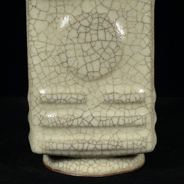 宋哥窯八卦紋琮式瓶，高23直徑10.5cm，200155 瓷器官窯汝窯【古雲
