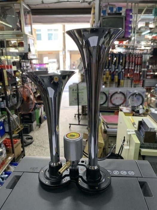 臺灣 空氣喇叭 氣動喇叭 AIR HORN SK-300 空氣喇叭管 含電磁閥 12V/24V
