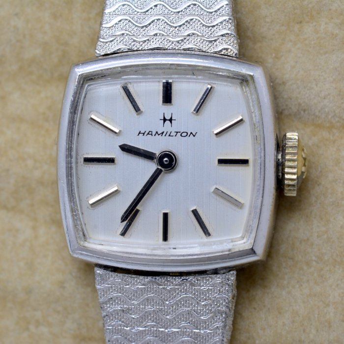 《寶萊精品》Hamilton 漢密爾頓銀灰白方型女子錶