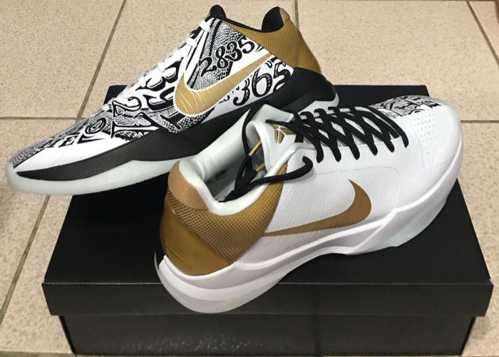 NIKE KOBE V PROTRO 1/2 CT8014-100 冠軍奪冠配色男鞋全新尺寸US10.5