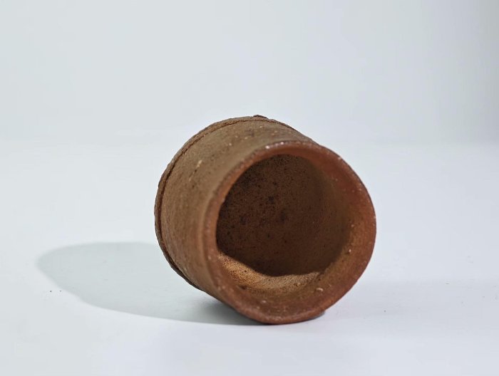 信樂主人杯神山易久款，經典器型古美燒，高5.8cm口徑5.5cm，全品未使用