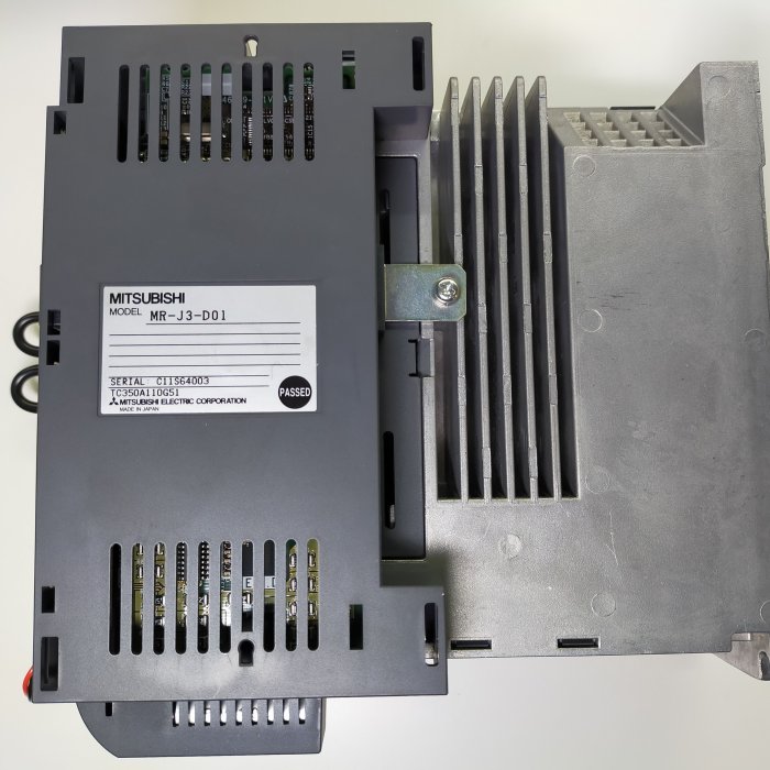 ★新品　新品/未使用 MR-J3-100A 100% New Original Mitsubishi Servo Driver MR-J3-100AN Full Series