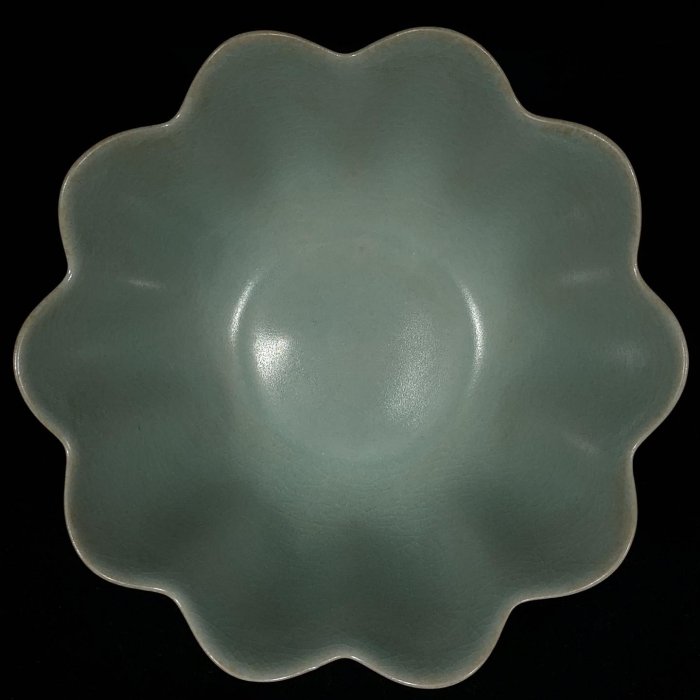 宋汝窯刻宋徽宗御題詩文荷花碗，高10.5直徑16.5cm，20059745古玩收藏