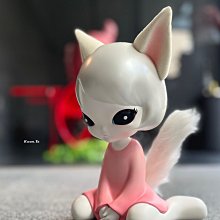 上野陽介尤莉小貓Yosuke UENO LILY THE KIT 貓雕塑公仔泡泡瑪特龍家昇