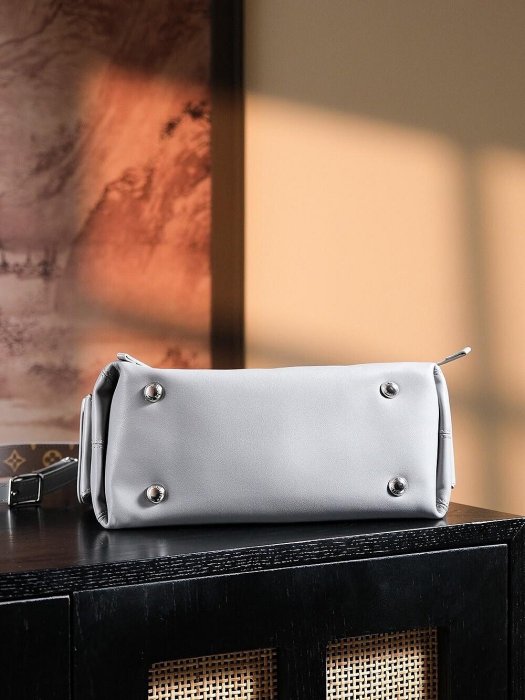 RP精品』LOUIS VUITTON 新款LV Carryall 鯊魚灰鏈條小羊皮手袋男士女士