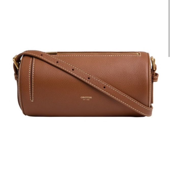 ╭☆包媽子店☆Oroton 澳洲輕奢品牌牛皮 Margot Drum 圓筒小包 斜挎包