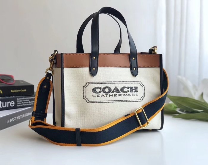 小怡代購】 全新COACH 89488 美國正品代購新款女士帆布配牛皮小號托特