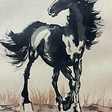 嚴選徐悲鴻《奔馬圖》紙本原作，保手繪珍藏，品相佳背面微裂，適合收藏