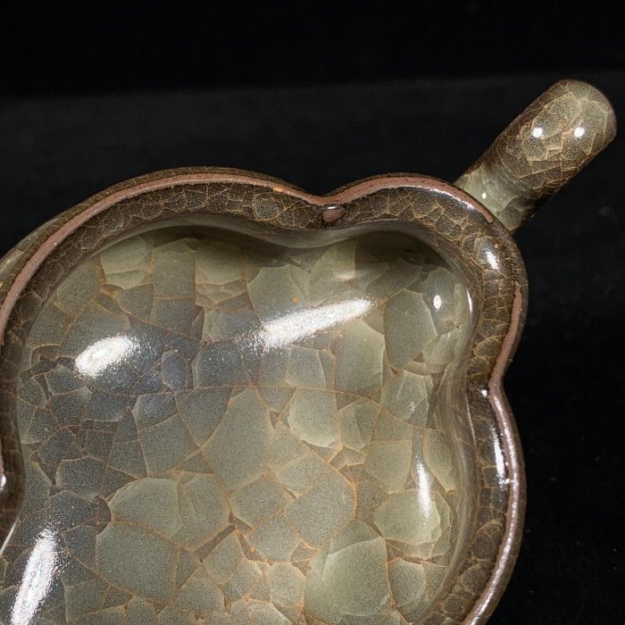 宋官窯冰裂紋雙耳爐，高5直徑13cm，200254 汝窯建窯官窯| Yahoo拍賣