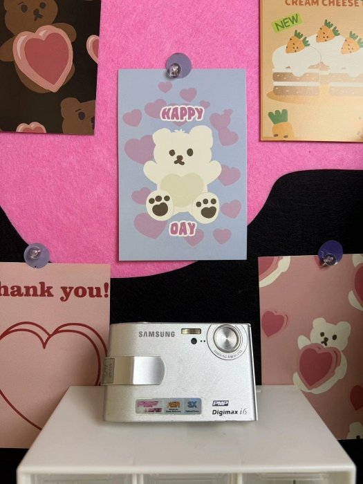 三星i6精品銀色手機，600萬畫素3倍光學變焦，冷白皮質手鏈禮盒包裝電池充電器隨行 三星i6 手機 600萬 拍照 銀色 手鏈 禮盒 貼紙