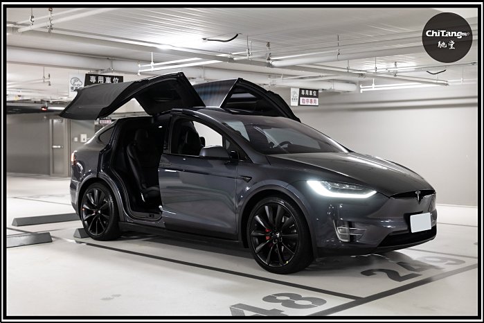 馳堂 2019 Model X Performance 選配FSD 六人座