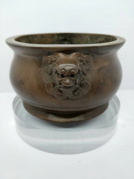 頂天- 大明宣德年製刻款雙獅首銅爐(不含塑膠座) 尺寸:寬16/13 高7cm 重
