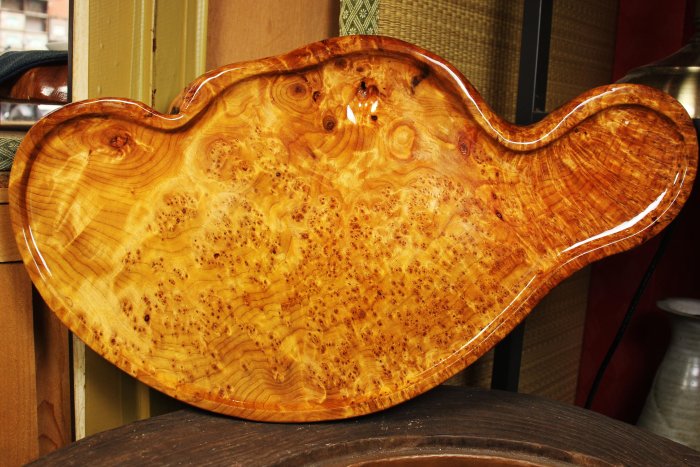 桑園の】一元起標~香杉樹瘤整塊實木茶台47.5公分滿瘤花閃金絲茶盤花台