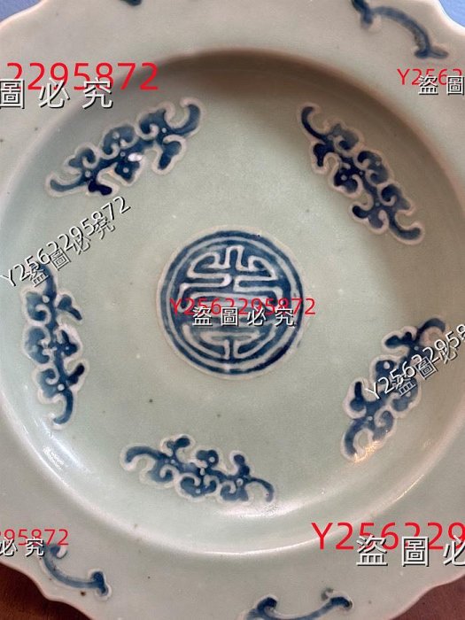 清乾隆青花加白五福捧壽菱口盤，直徑27厘米，全品。底款“成化年制