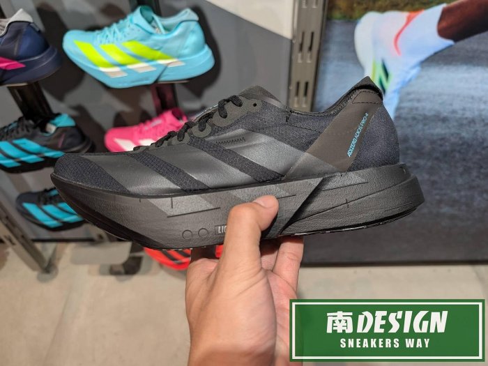 南🔥2025 10月ADIDAS ADIZERO ADIOS PRO 4 跑鞋馬牌底高低差男款全黑