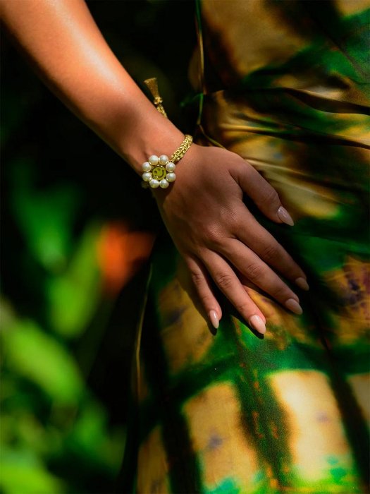 Venessa Arizaga GOLDEN DAISY 珍珠笑臉手鍊 金色手鍊