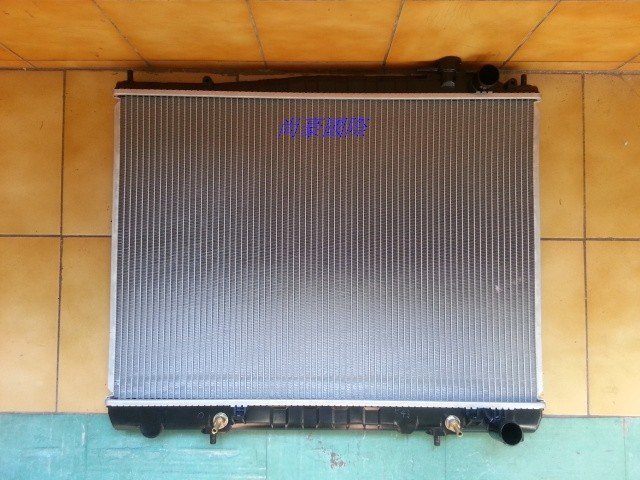 INFINITI QX4 97-00 3.3 全新 雙排水箱 另有分電盤總成 進氣軟管 壓縮機 矽導線 水幫浦 後視鏡