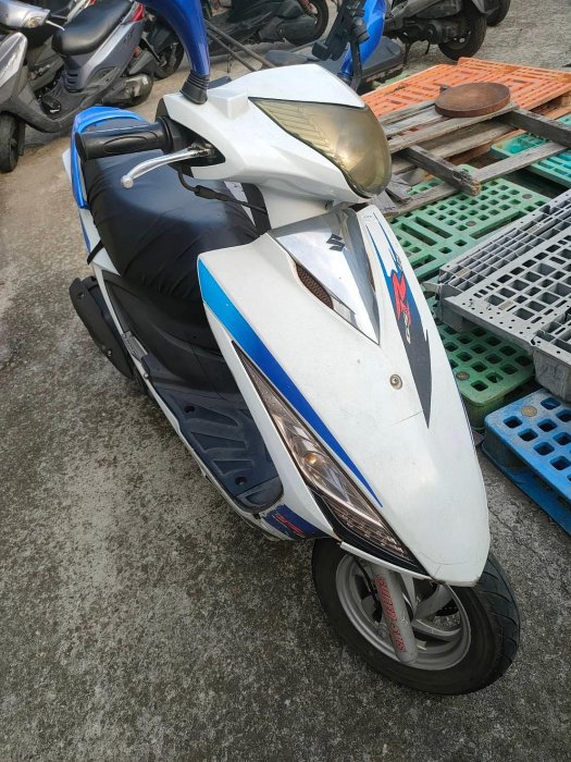 達成拍賣 SUZUKI 鈴木 GSR NEX 整流器 油箱 鎖頭 後扶手 中柱 煞車總泵 卡鉗 汽油泵浦 車台配線