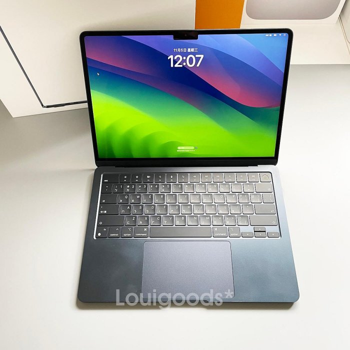 【路易好貨】2024年購買 Apple MacBook AIR 13吋 M3 8C10G 16G 512G 客製機 午夜 原廠保固