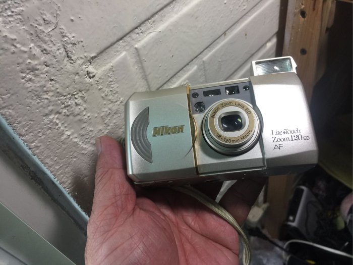 Nikon Lite Touch Zoom 120ED 高品質底片機隨身派口袋機旅遊生活日常