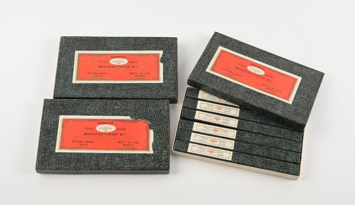 《玖隆蕭松和 挖寶網R》金屬 玻璃切割刀 切割器 玻璃刀 工具 一批 盒裝 (09469)