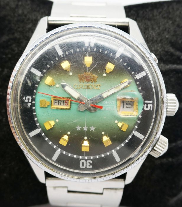 (小蔡二手挖寶網) 日本ORIENT東方 鬼水型 大表面 42mm 綠褐漸層面 日星期顯示 不鏽鋼錶帶 自動上鍊 機械錶 有行走 商品如圖 1元起標 無底價
