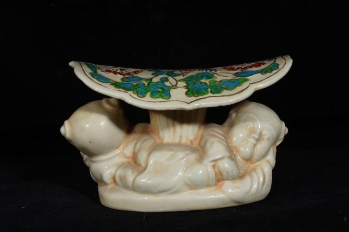 【多寶屋】■宋時代　汝窯　天青釉　刻花紋　童子枕　大磁枕　極品NC41■