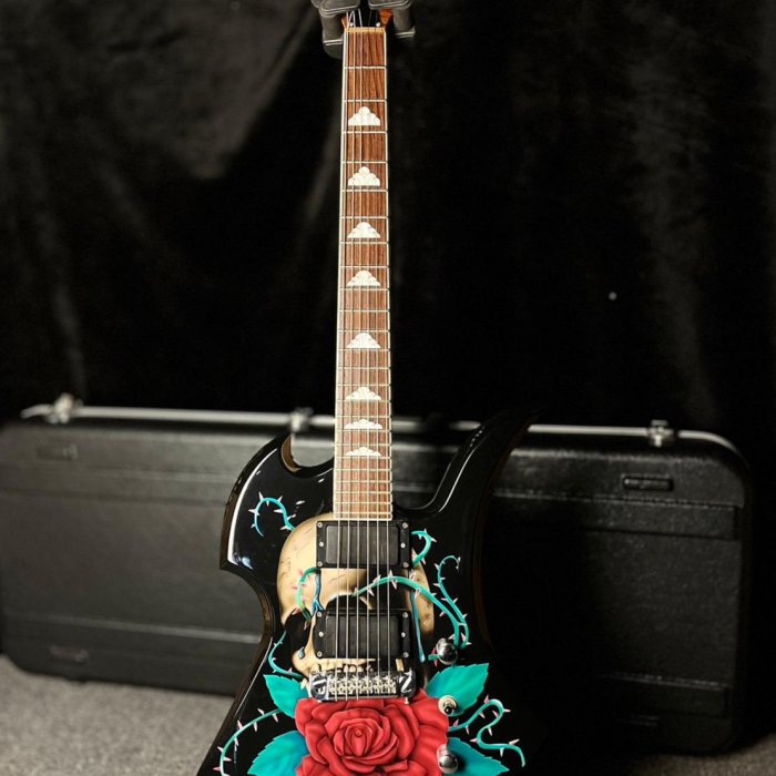 FERNANDES hideモデル SKULL ROSE-Jr. 薔薇髑髏 最終値下】FERNANDES hideモデル ミニギター SKULL ROSE