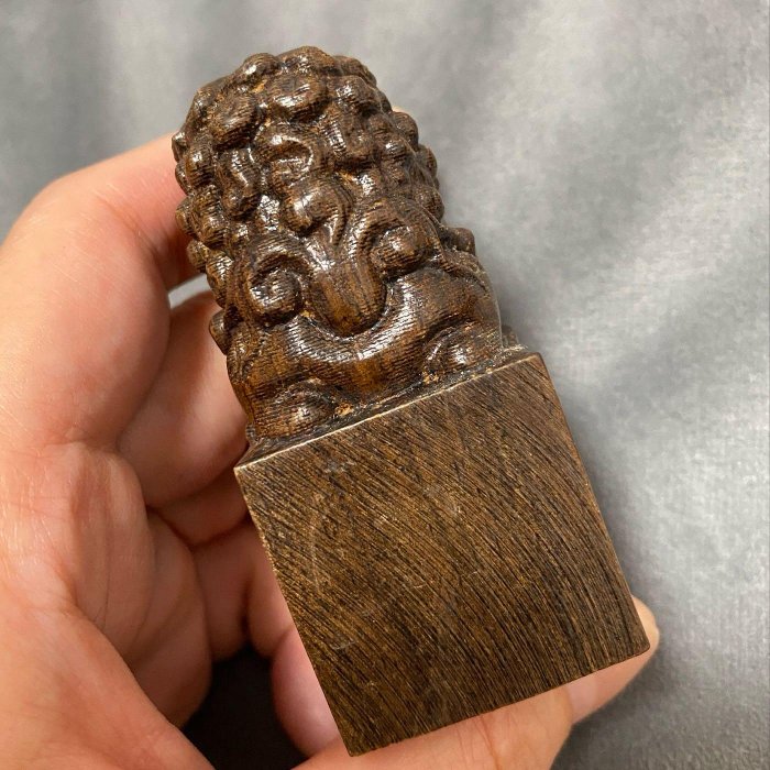 黑檀獅子單顆黑檀木獅子印章高7公分底寬3*3公分隨機出貨印章桌上擺件京