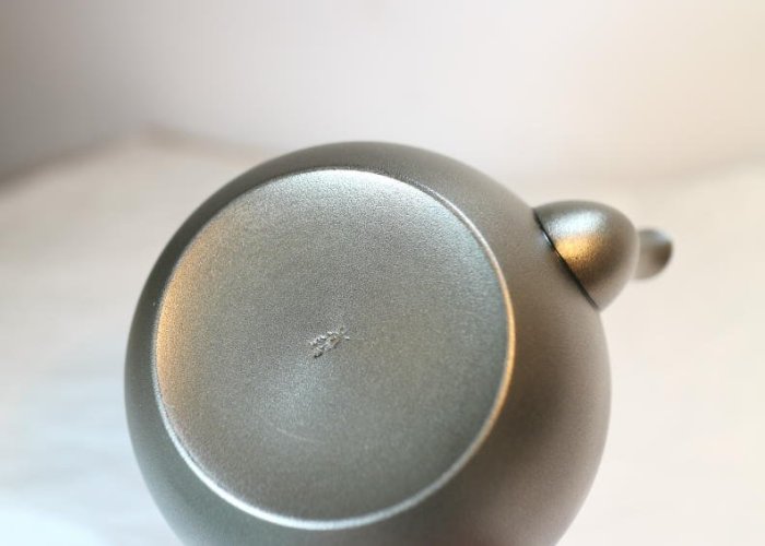 OSAKA SUZUKI~日本製造~大阪錫器~6-2-2~急須~ks-mi-yo~泡茶壺~200ml~錫